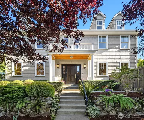 3202 Hunter Blvd S, Seattle, WA 98144