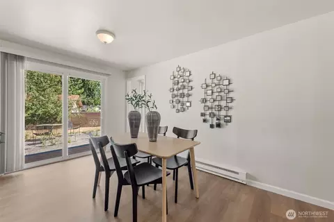 Dining - 19229 3rd Dr SE, Bothell, WA 98012 photo 1 of 3