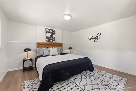 Bedroom - 19229 3rd Dr SE, Bothell, WA 98012 photo 1 of 4