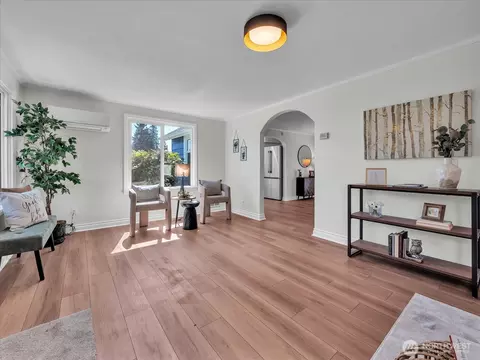 Living - 232 Dorn Ave, Everett, WA 98208 photo 3 of 5