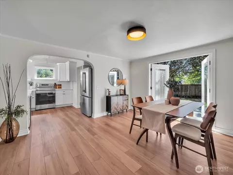 Dining - 232 Dorn Ave, Everett, WA 98208 photo 1 of 4