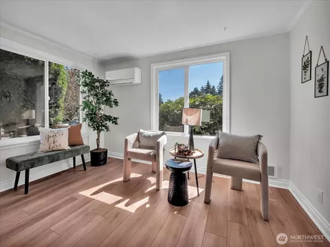 Living - 232 Dorn Ave, Everett, WA 98208 photo 4 of 5