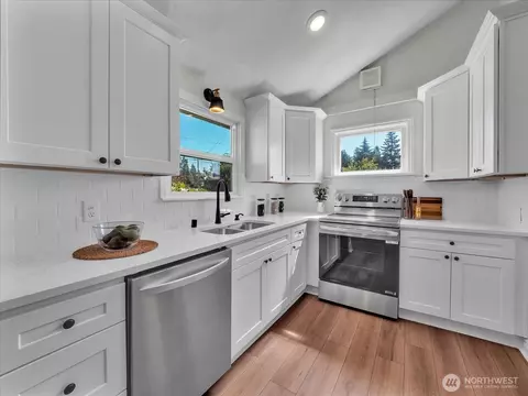 Kitchen - 232 Dorn Ave, Everett, WA 98208 photo 1 of 3