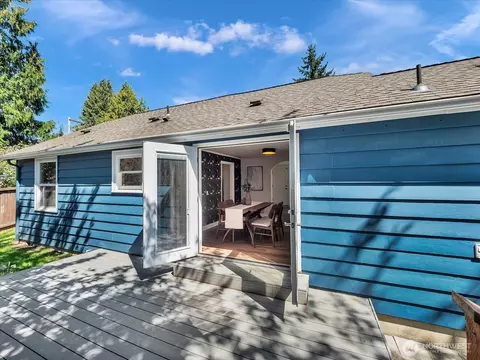 Exterior - 232 Dorn Ave, Everett, WA 98208 photo 2 of 11