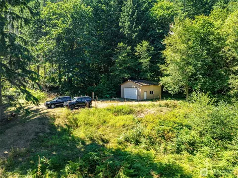 17528 425th Ave SE, North Bend, WA 98045