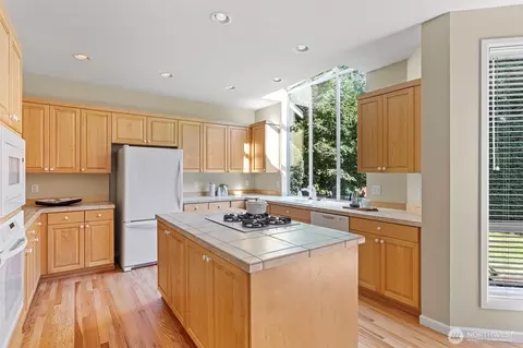 20807 40th Dr SE, Bothell, WA 98021 photo 11