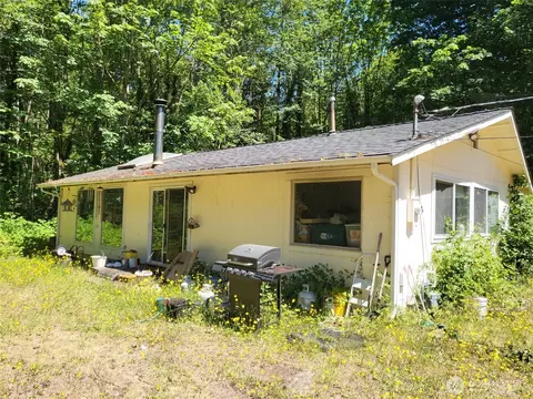 9424 82nd Ave NW, Gig Harbor, WA 98332