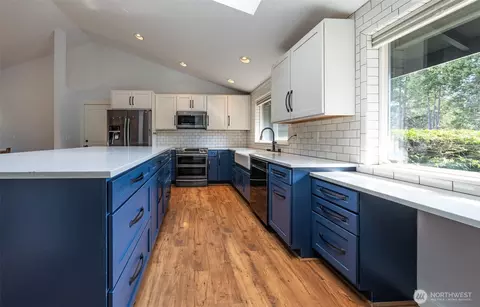 Kitchen - 18510 2nd Ave E, Spanaway, WA 98387 photo 4 of 4