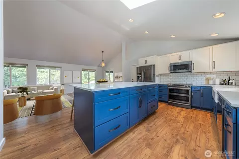 Kitchen - 18510 2nd Ave E, Spanaway, WA 98387 photo 1 of 4