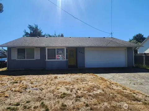 285 Mast Ave NW, Ocean Shores, WA 98569
