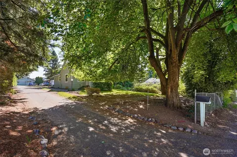 23704 112th Ave SE, Kent, WA 98031