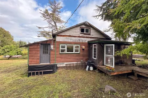 3951 S Tyler Rd, Port Angeles, WA 98363