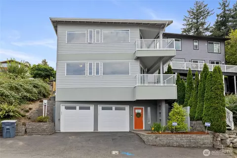 6728 Soundview Dr NE, Tacoma, WA 98422