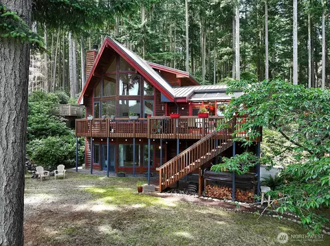 635 Indian Hill Rd, Coupeville, WA 98239