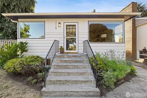7729 30th Ave SW, Seattle, WA 98126