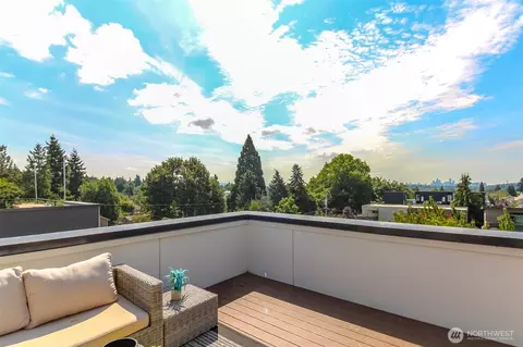 8811 Interlake Ave N #A, Seattle, WA 98103