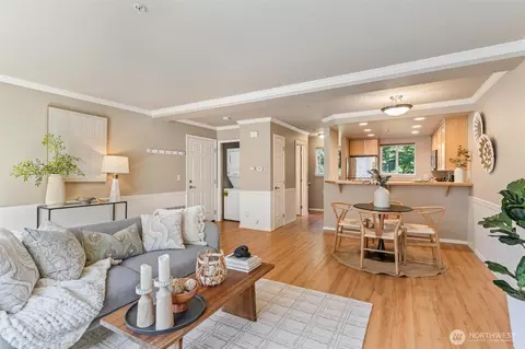 17921 80th Ave NE #A2, Kenmore, WA 98028