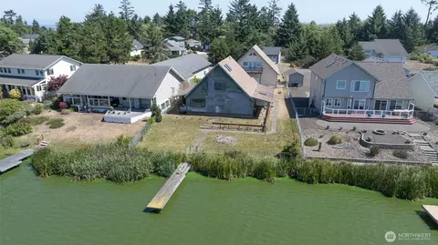 639 Lake Island Ave SE, Ocean Shores, WA 98569
