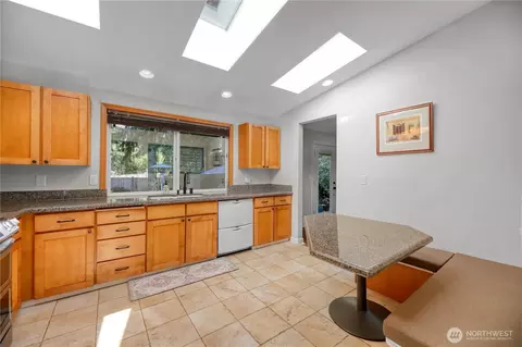 17801 29th Dr SE, Bothell, WA 98012 photo 4