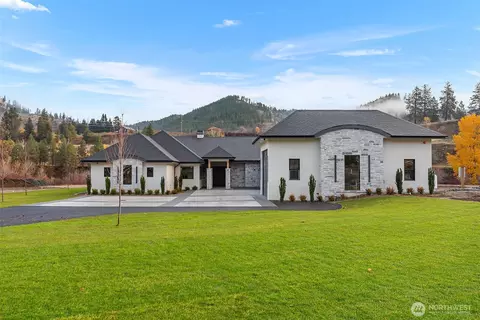 162 Still Ln, Peshastin, WA 98847