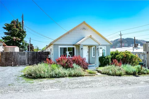 8551 Orchard St, Peshastin, WA 98847