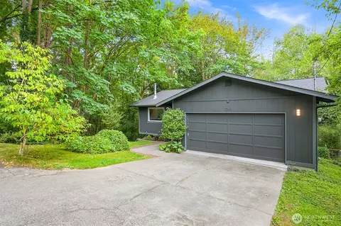 1515 Woburn St, Bellingham, WA 98229