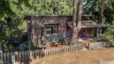 371 E Price St, Port Hadlock, WA 98339