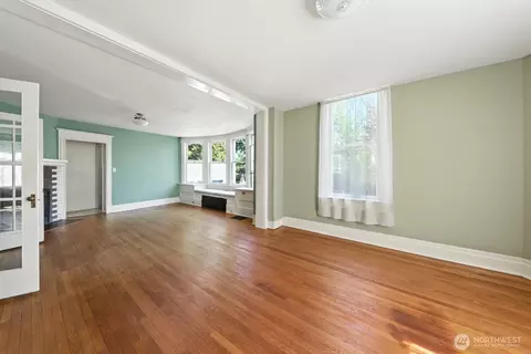 Living - 136 N 77th St, Seattle, WA 98103 photo 1 of 5