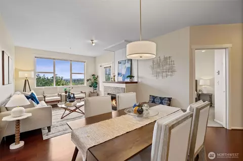 2960 SW Raymond St #204, Seattle, WA 98126