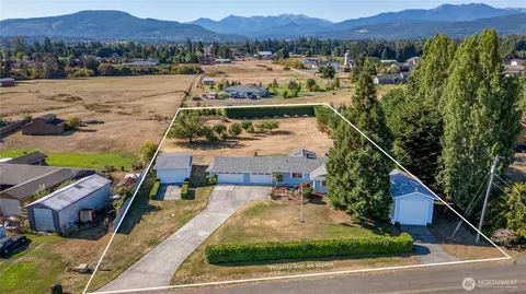 371 Williamson Rd, Sequim, WA 98382 photo 2