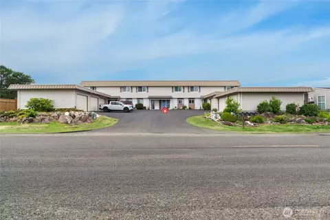 33613 G St #3, Ocean Park, WA 98640