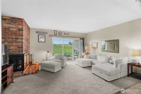 33613 G St #3, Ocean Park, WA 98640