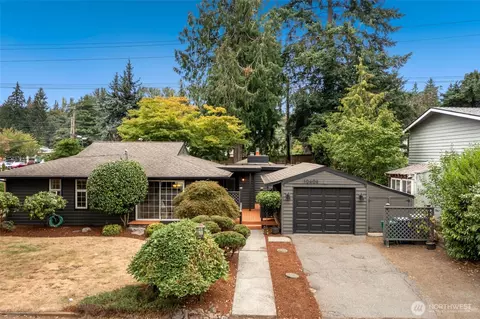 10404 NE 131st St, Kirkland, WA 98034