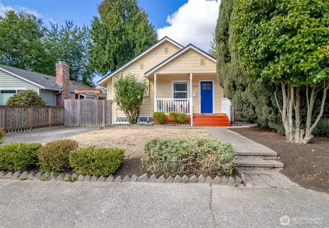 7749 17th Ave SW, Seattle, WA 98106