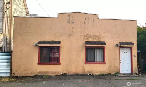 529 N 103rd St, Seattle, WA 98133