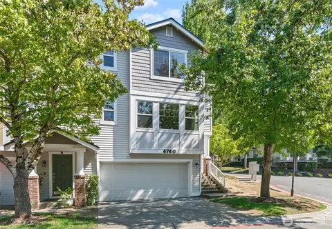 4740 Lake Pl S #C, Renton, WA 98055