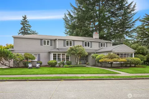 3545 W Laurelhurst Dr NE, Seattle, WA 98105