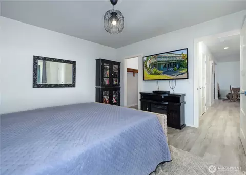 Bedroom - 1301 S 3rd Ave #LWR-1A, Sequim, WA 98382 photo 2 of 3