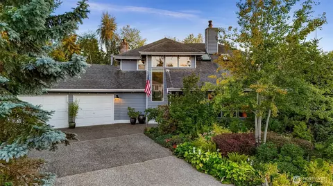 808 Aloha Pl, Edmonds, WA 98020