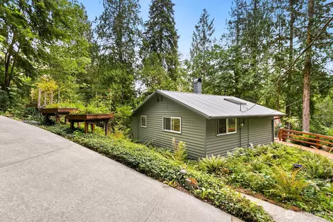 25825 SE 242nd St, Maple Valley, WA 98038
