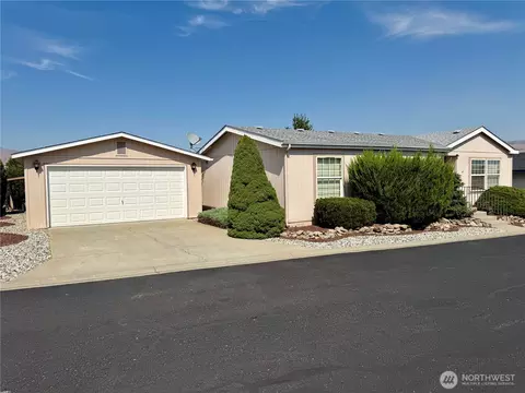 1628 Pleasant Ave, Wenatchee, WA 98801