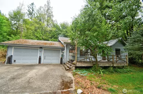 8427 Waddell Creek Rd SW, Olympia, WA 98512