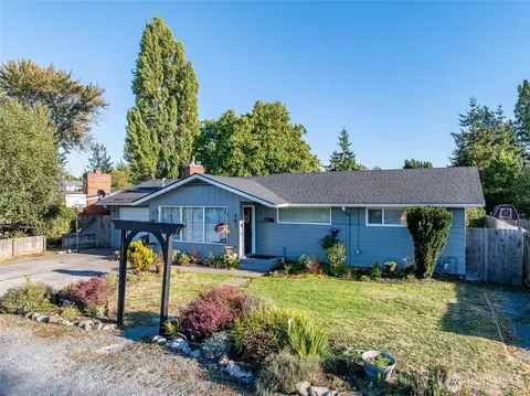 583 SE 6th Ave, Oak Harbor, WA 98277