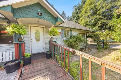 909 Fir St NE, Olympia, WA 98506