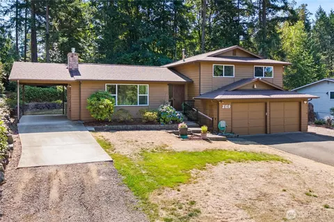 3109 NE 40th Pl, Bremerton, WA 98310