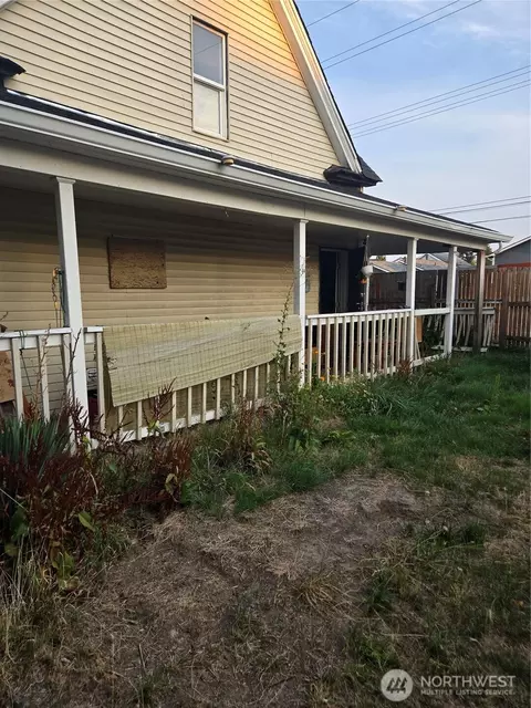 4717 S Alaska St, Tacoma, WA 98408