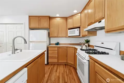 23621 7th Ave W, Bothell, WA 98021 photo 9