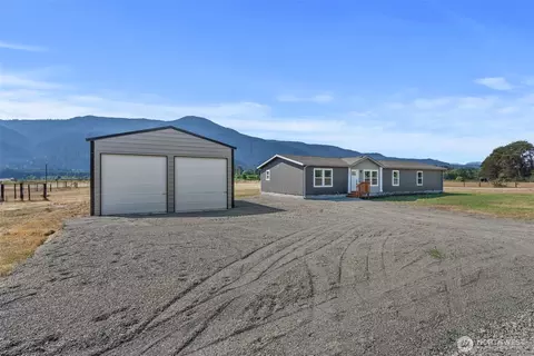 115 Horseshoe Ln, Randle, WA 98377