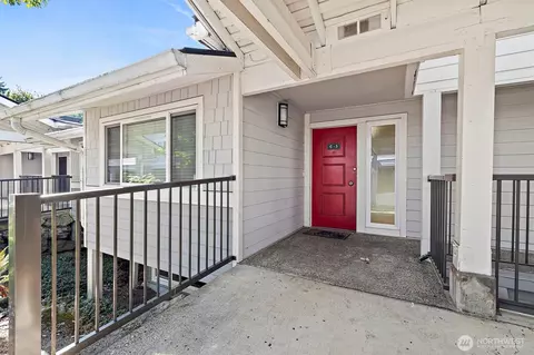 15208 NE 8th St #C3, Bellevue, WA 98007