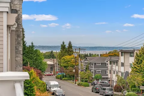 400 Walnut St #301, Edmonds, WA 98020
